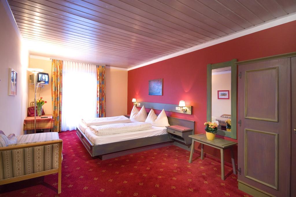 Hotel Aloisia, Hotel Garni Mariapfarr Chambre photo